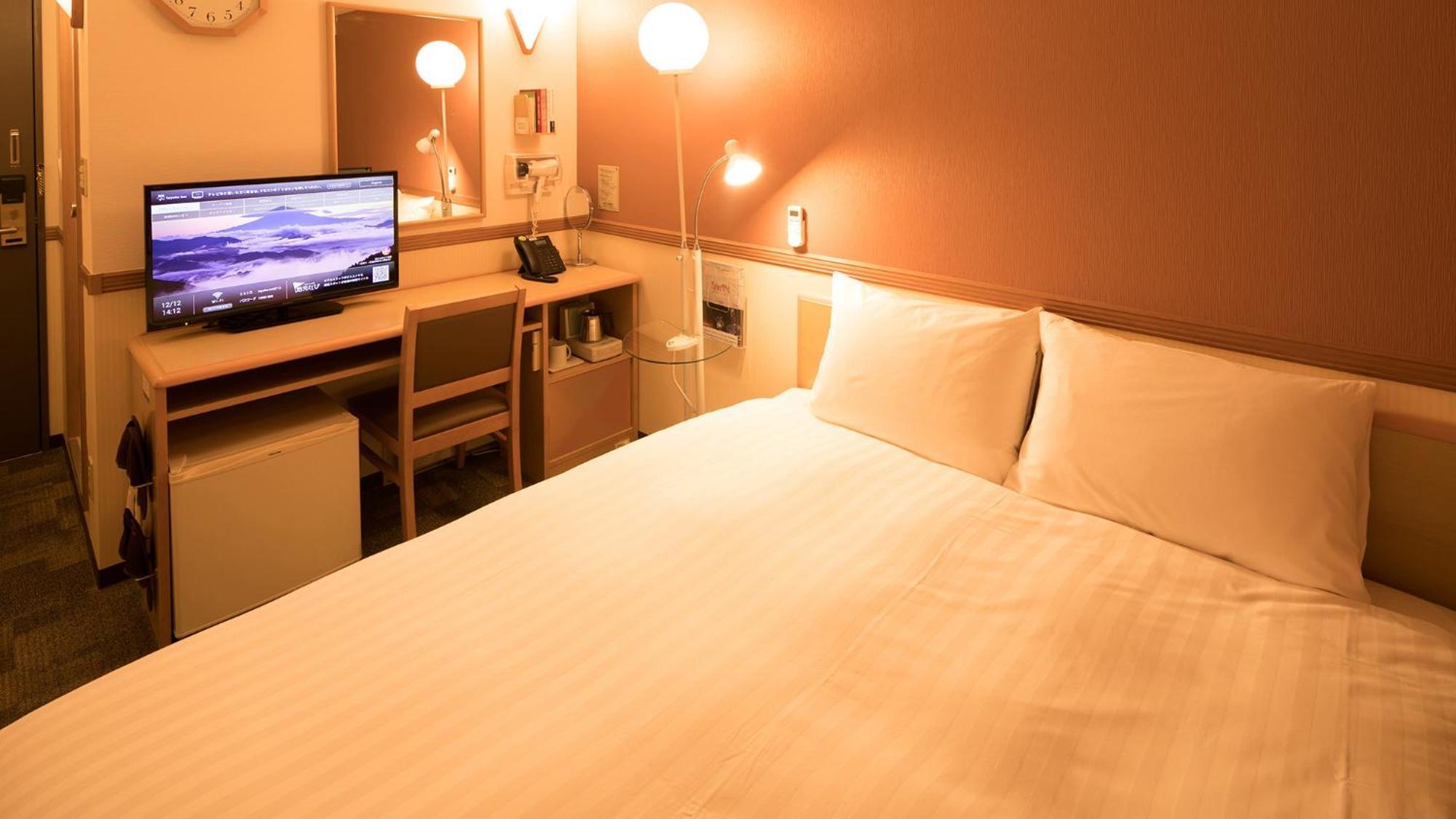 Toyoko Inn Fujisan Numazu Eki Kita Guchi No 2 Room photo