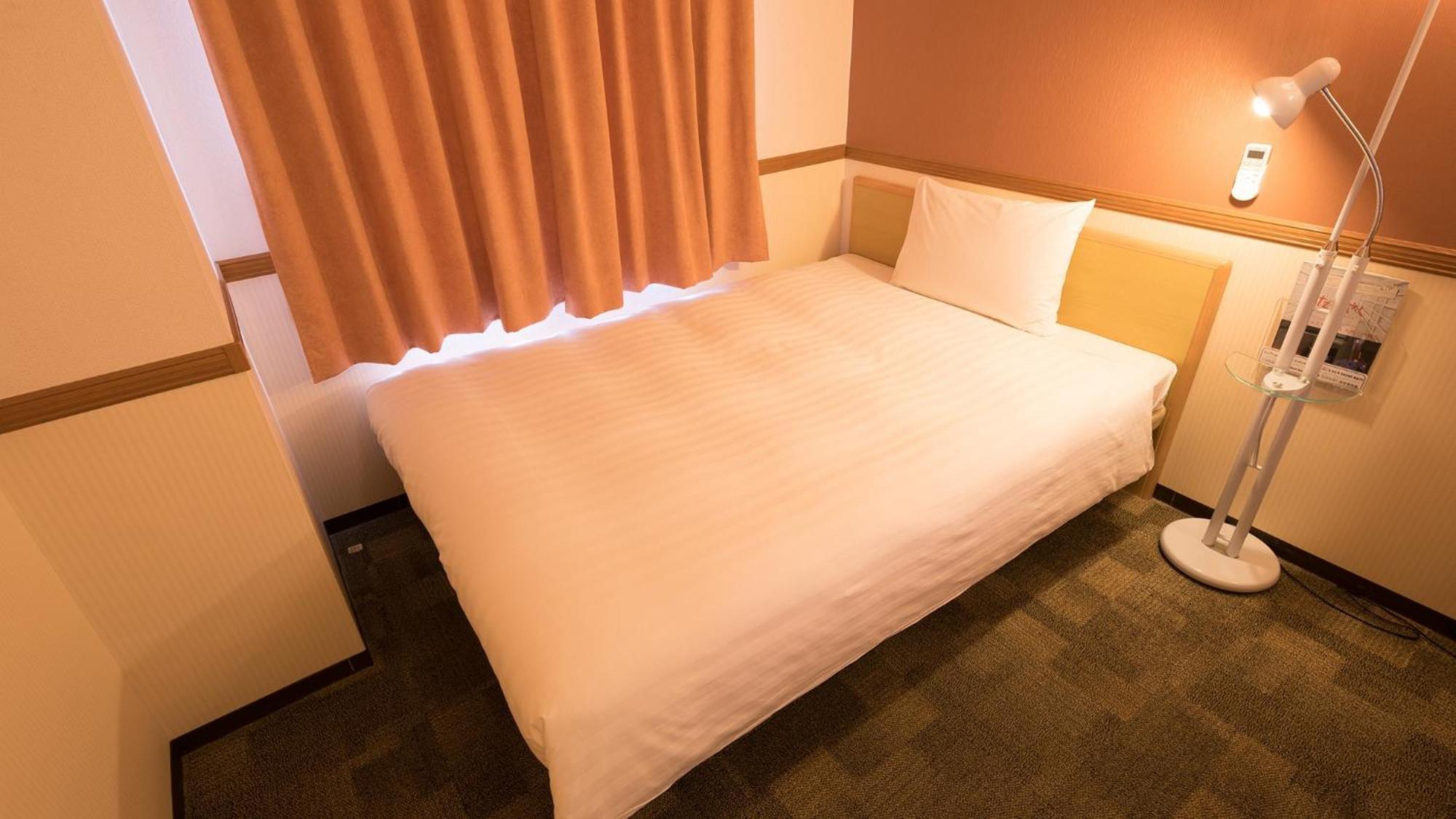Toyoko Inn Fujisan Numazu Eki Kita Guchi No 2 Room photo