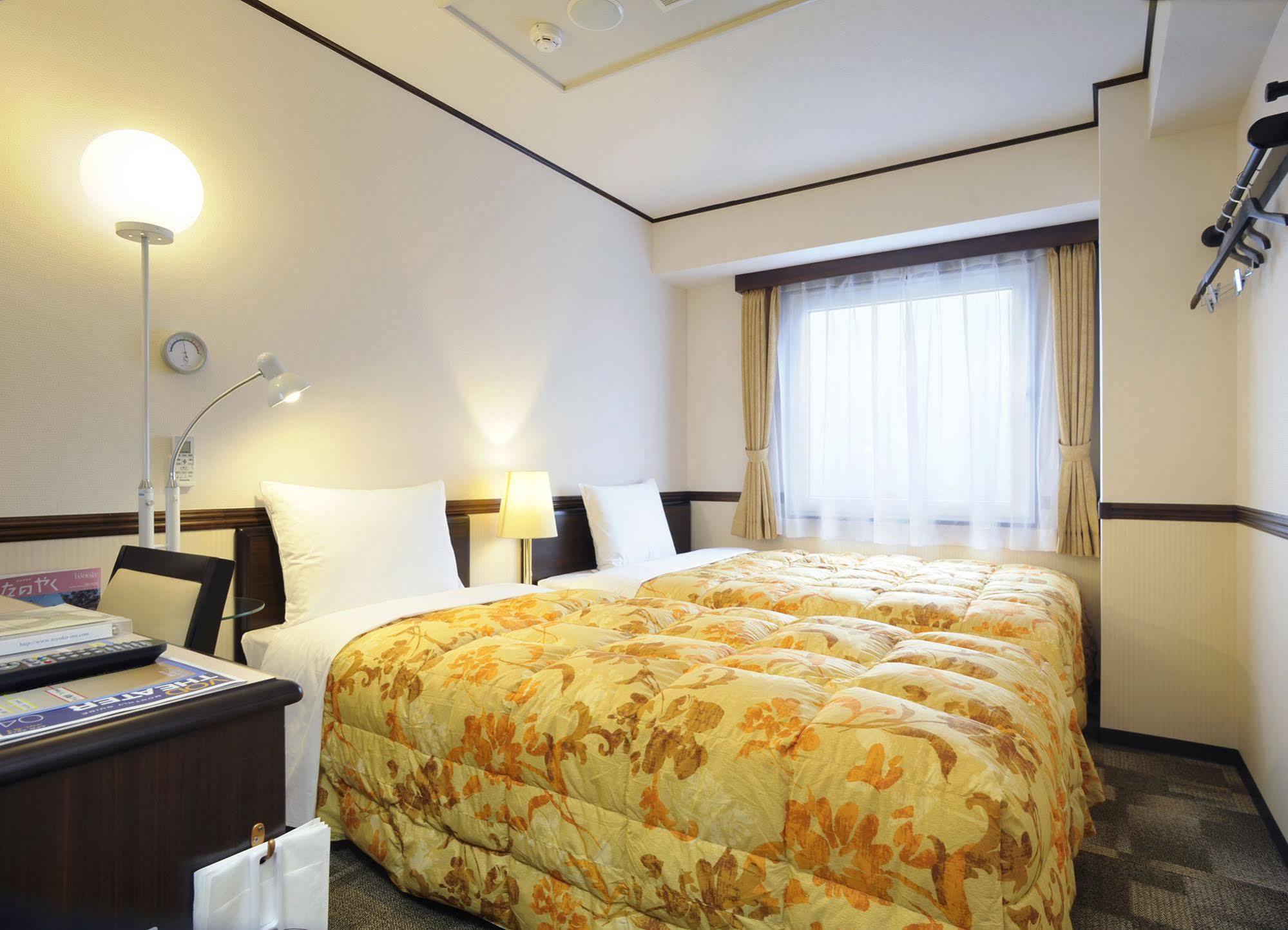 Toyoko Inn Fujisan Numazu Eki Kita Guchi No 2 Exterior photo